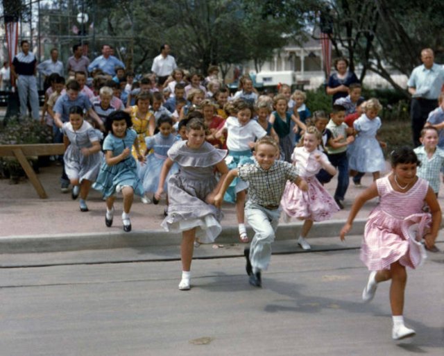 Old Photos Of 'Disneyland' Opening (25 pics)