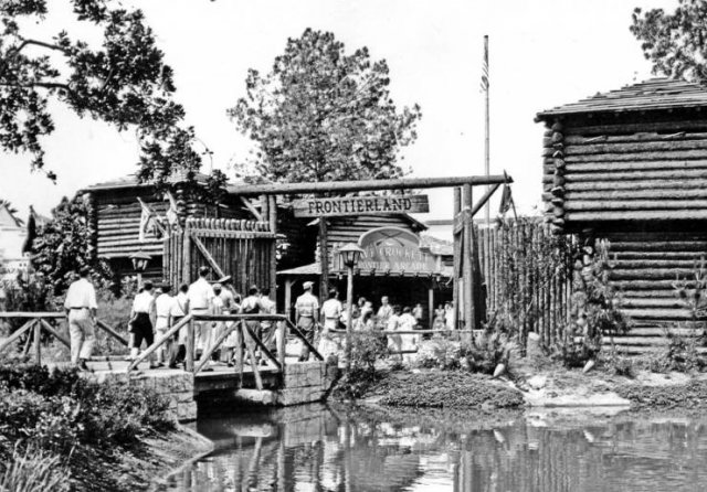 Old Photos Of 'Disneyland' Opening (25 pics)