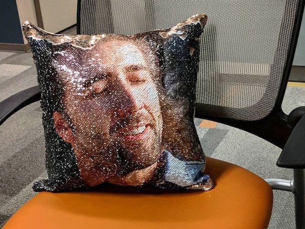 Nic Cage Memorabilia (30 pics)