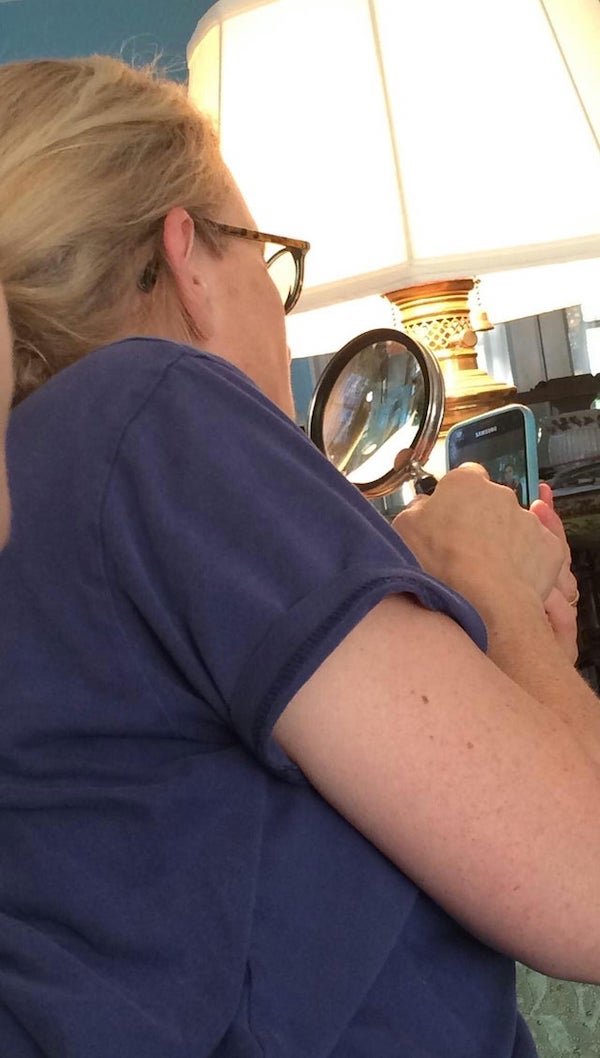 Moms And Technologies (27 pics)