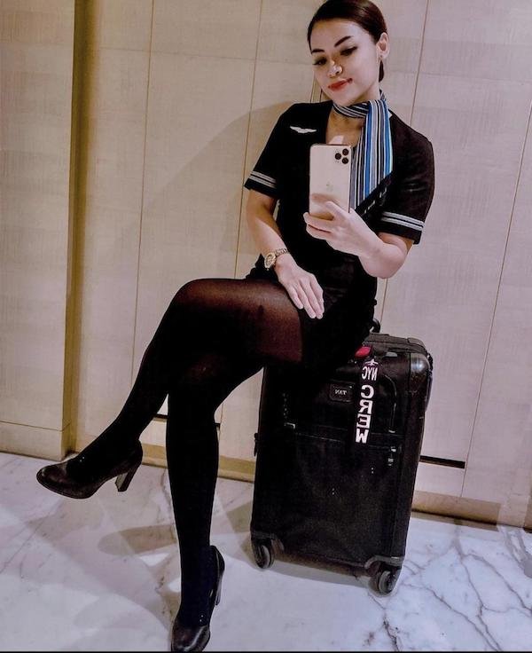 Hot Flight Attendants (33 pics)