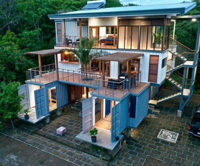 Recycled Shipping Containers Were Turned Into Houses (30 pics)