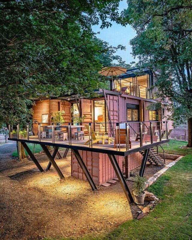 Recycled Shipping Containers Were Turned Into Houses (30 pics)