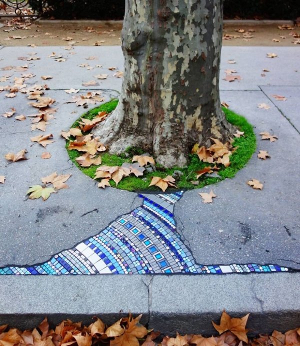 Artist Restores Street Cracks With Beautiful Mosaics (35 pics)