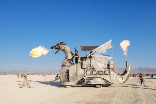 'Burning Man' Festival Vehicles (36 pics)