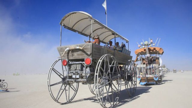 'Burning Man' Festival Vehicles (36 pics)