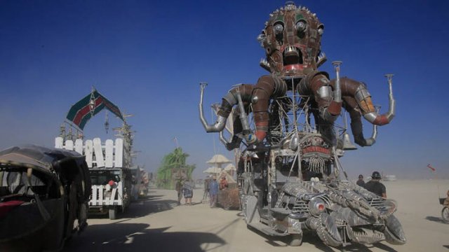 'Burning Man' Festival Vehicles (36 pics)