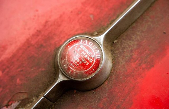 Try To Guess The Price For These Vintage 'Jaguar' Remains (14 pics)
