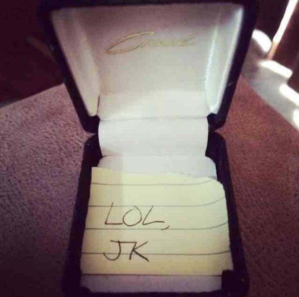 Some People Have Specific Sense Of Humor (17 pics)