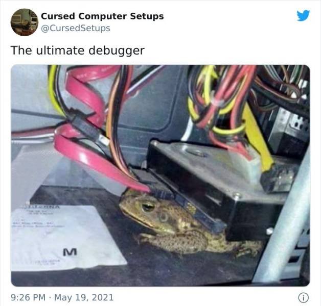 Cursed Computer Setups (29 pics)