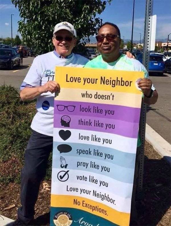Love Your Neighbors (24 pics)