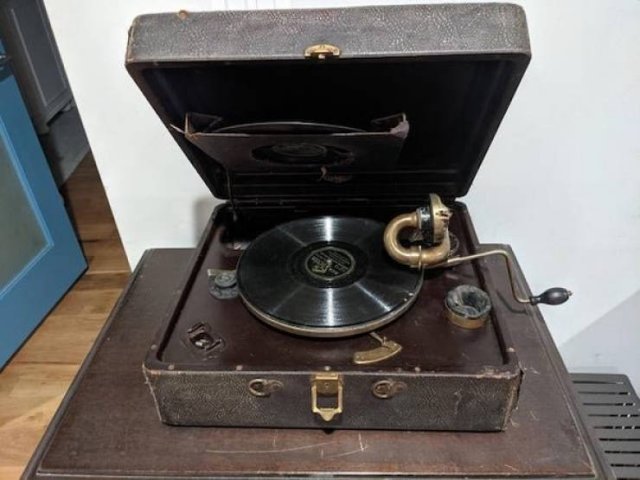 Old Things In Perfect Condition (27 pics)