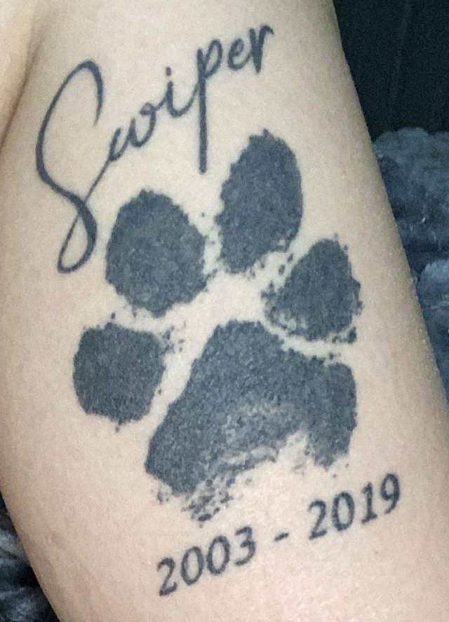 Every Tattoo Has A Story (19 pics)