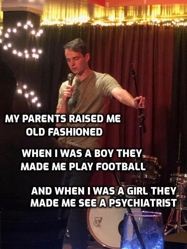 Standup Jokes (16 pics)