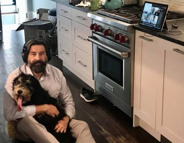 Men Who Refused To Have Pets (20 pics)