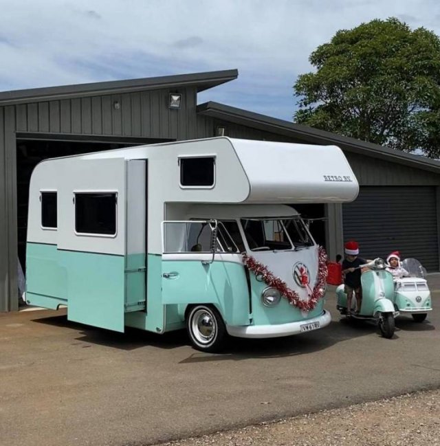 Australian Mechanic Turned An Old Van Into A $149 Thousand Mobile Home (20 pics)