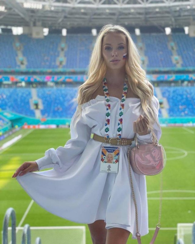 'EURO 2020' Beautiful Girls (23 pics)