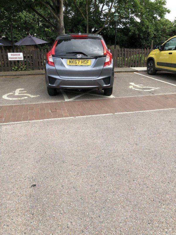 People Who Haven't Heard About Parking Rules (32 pics)
