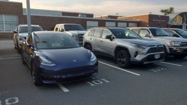 People Who Haven't Heard About Parking Rules (32 pics)