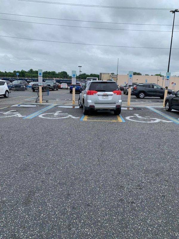 People Who Haven't Heard About Parking Rules (32 pics)
