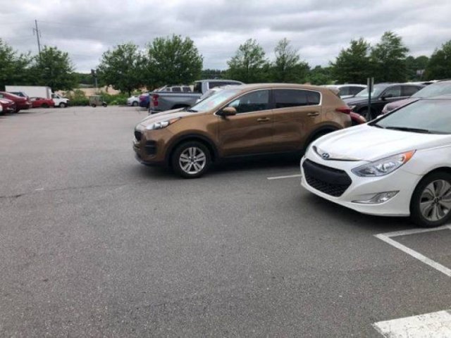 People Who Haven't Heard About Parking Rules (32 pics)
