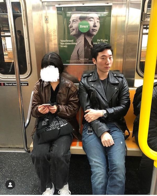 Subway Coincidences (32 pics)