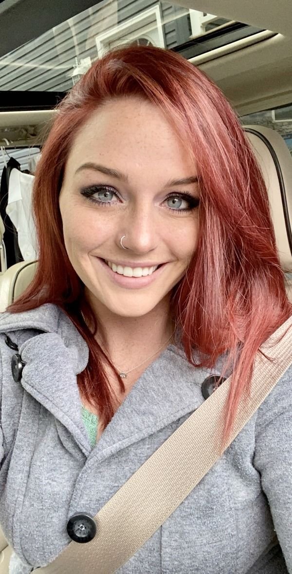 Redhead Beauties (52 pics)