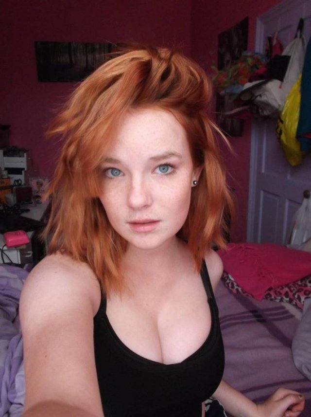 Redhead Beauties (52 pics)