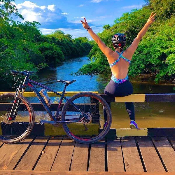 Girls Riding Bicycles (50 pics)