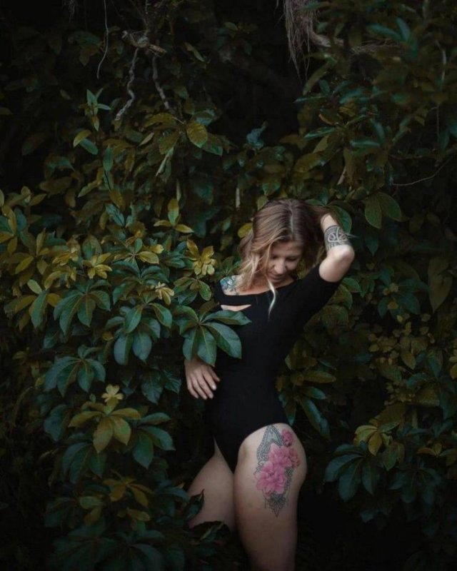 Girls With Tattoos (45 pics)