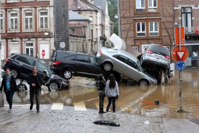 Bad Days Happen (35 pics)