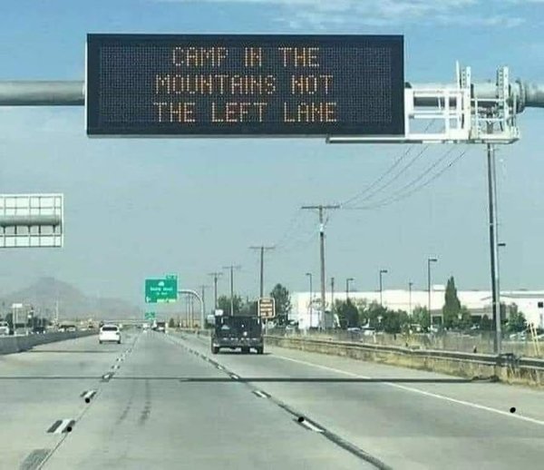Weird Signs (34 pics)