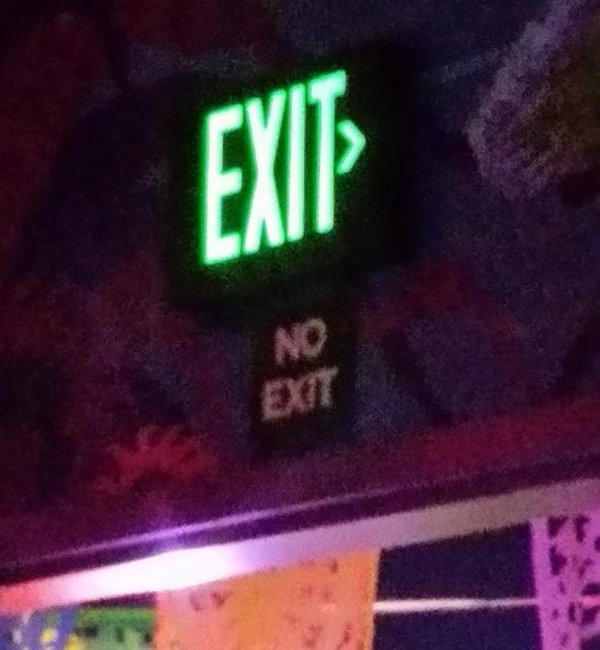Weird Signs (34 pics)