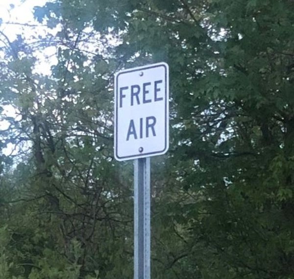 Weird Signs (34 pics)