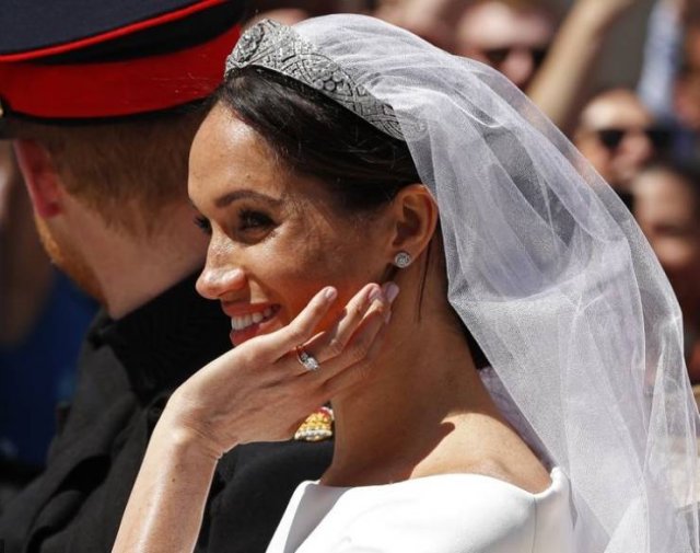 The British Royal Family Facts (10 pics)
