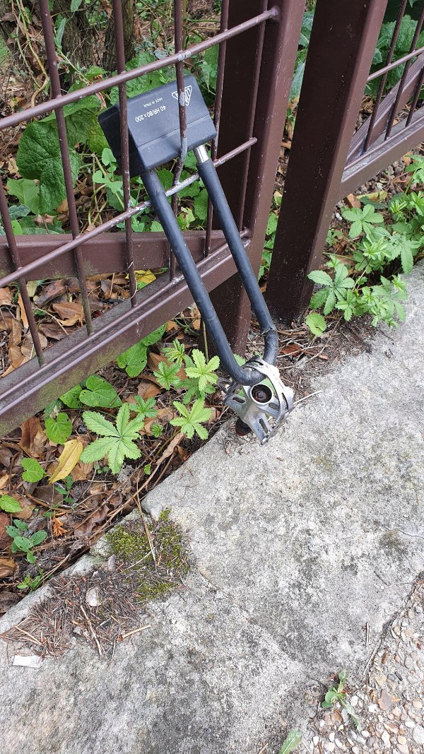 Bad Days Happen (23 pics)