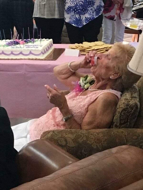 Amazing Grandmas And Grandpas (31 pics)