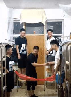 Acid Gifdump, August 9 (25 gifs)