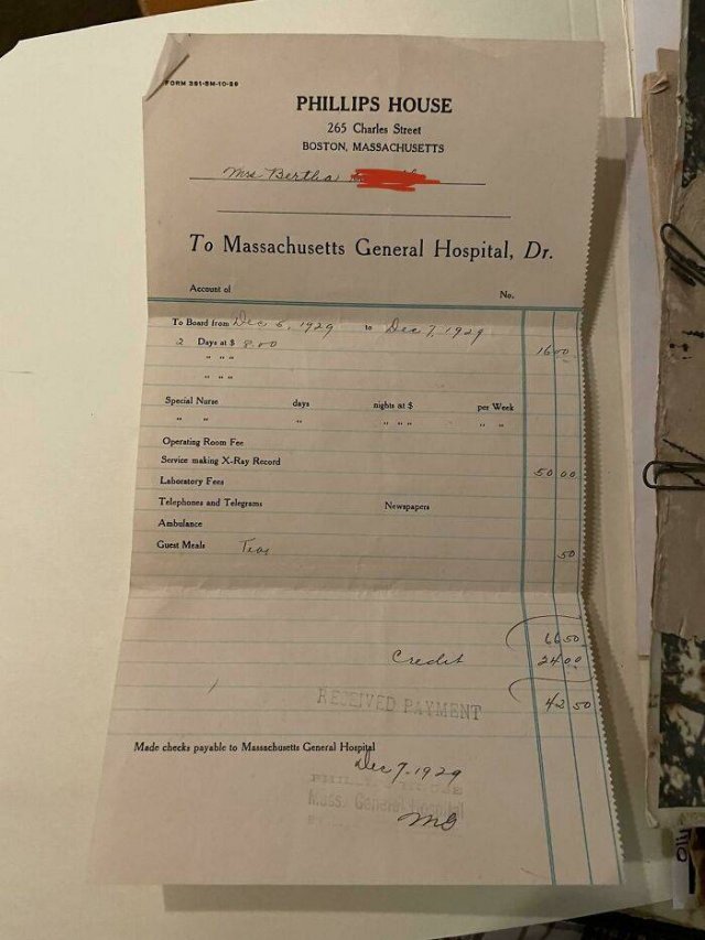 American Medical Bills From The 20'th Century (30 pics)