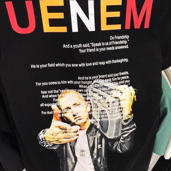 Weird T-Shirt Prints (21 pics)