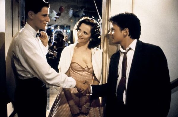 Movie And TV Plot Holes Explanations (23 pics)