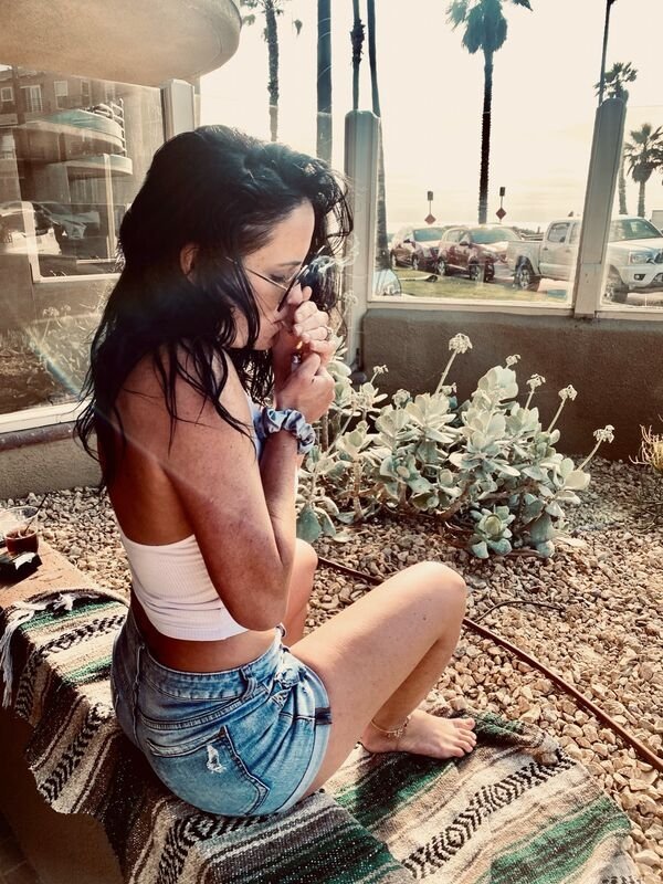 Girls In Shorts (36 pics)