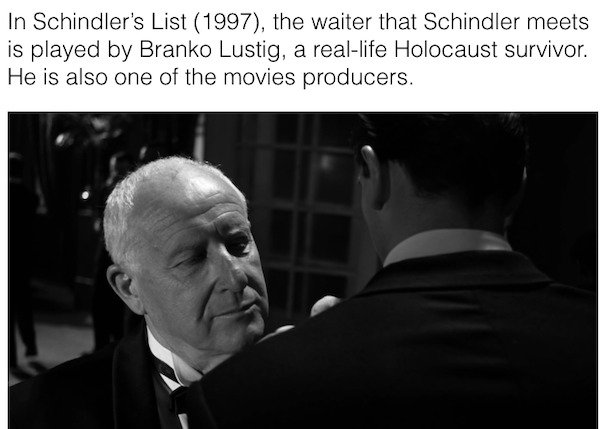 Hidden Details In 90's Movies (27 pics)