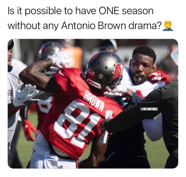 NFL Memes (33 pics)