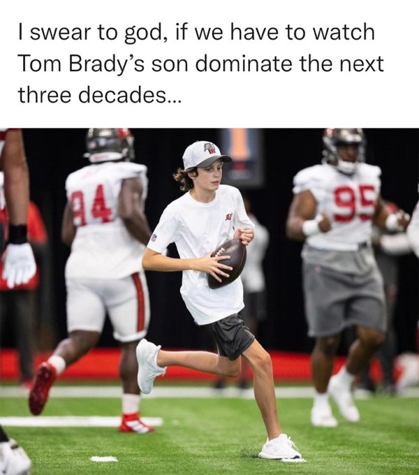 NFL Memes (33 pics)