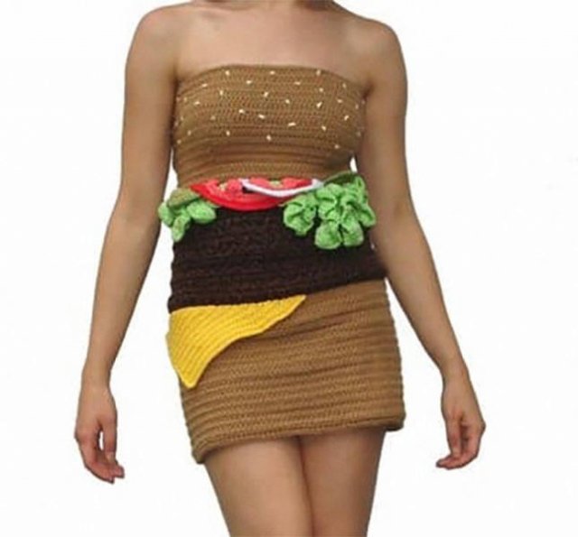 What's Wrong With These Dresses? (29 pics)