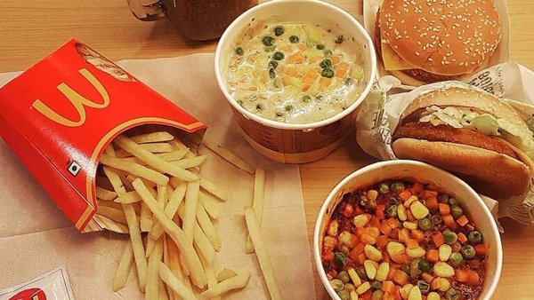 McDonald's Foods All Over The World (40 pics) McDonald's Foods All Over The World (40 pics)