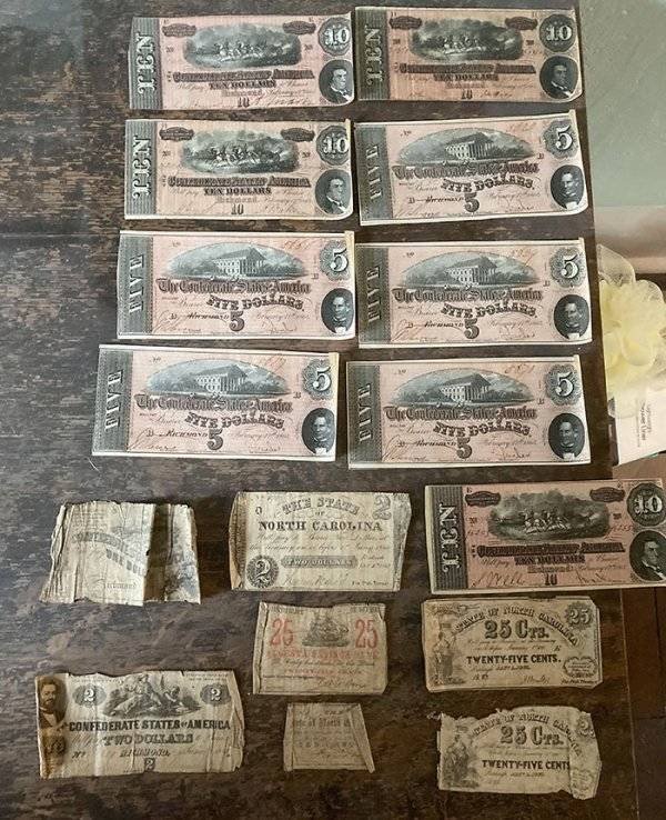 Unexpected Finds (33 pics)