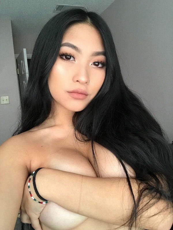 Asian Beauties (50 pics)
