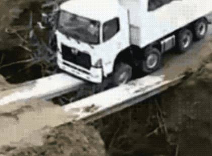 Wow GIFs (32 gifs)